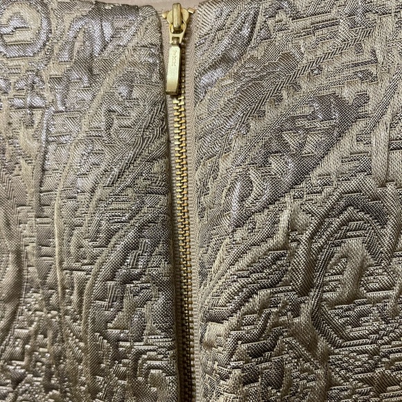 BOGO 🚨 The Limited Pencil Skirt - Picture 4 of 6